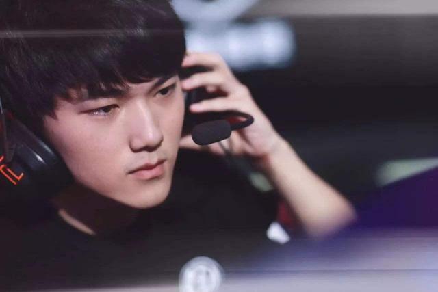 T1官博：衷心祝贺T1.Faker 选手入选英雄联盟名人堂