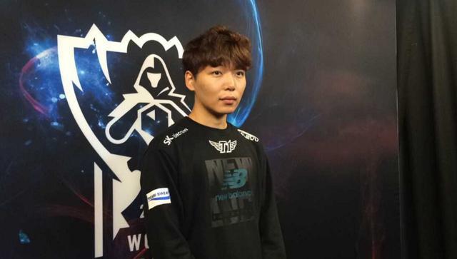独家采访 Bilibili Gaming 的训练总监袁希： knight 、 Elk 和 bin 的合同续签进展非常顺利