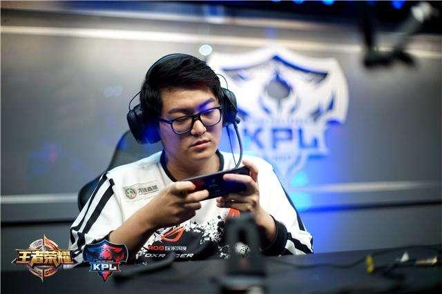 上单的GOAT！Theshy出道七周年向中国绿化基金会捐赠77777元