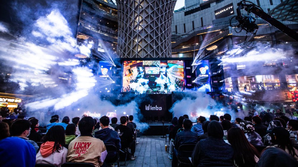 谁说这把枪老了！ Flandre 的Rambo用猛烈的火焰烧毁了 Anyone's Legend ，并派出玲珑塔击败了 Oh My God 并晋级